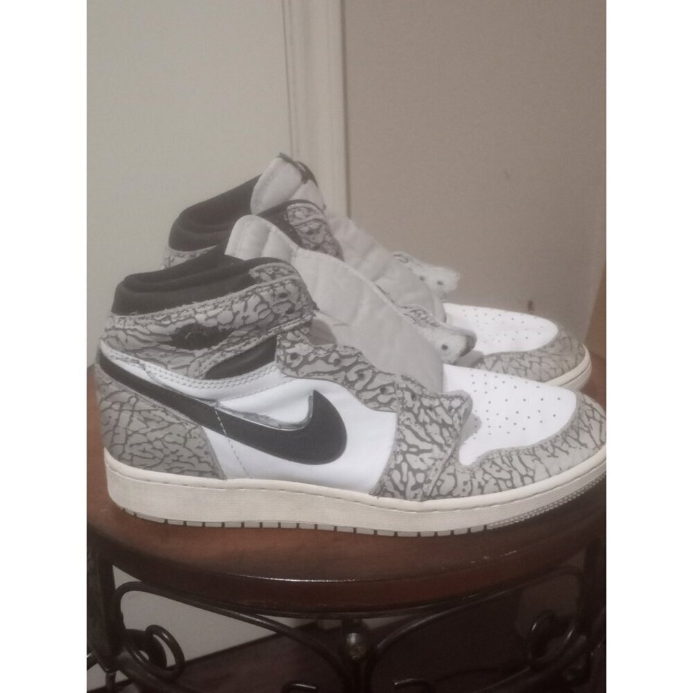 Nike Air Jordan 1 Retro High OG GS White Cement FD1437-052 Size 6.5Y / Women’s 8
